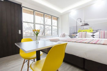 Abode By Easystay - C Tourism 1