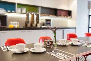 Abode By Easystay - C Tourism 24