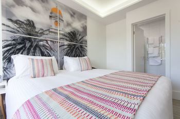 Abode By Easystay - C Tourism 25