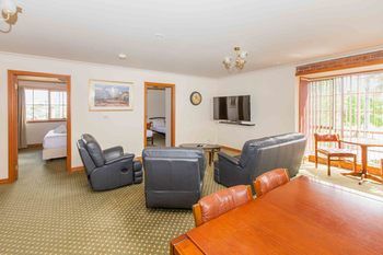 Bell Motel - C Tourism 22