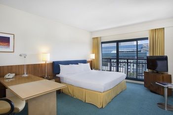 Courtyard By Marriott Sydney-North Ryde - C Tourism 26
