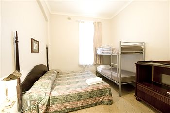 The Woolbrokers At Darling Harbour - C Tourism 9