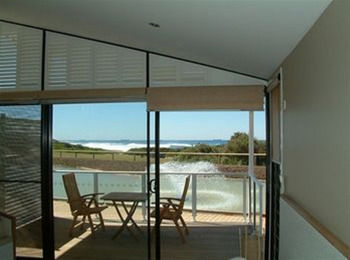 Caves Beachside Hotel - C Tourism 1