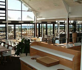 Caves Beachside Hotel - C Tourism 11