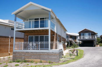 Caves Beachside Hotel - C Tourism 24