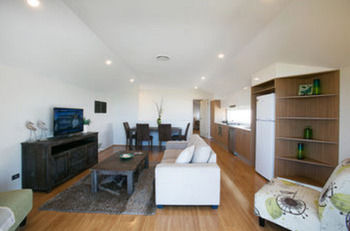 Caves Beachside Hotel - C Tourism 47