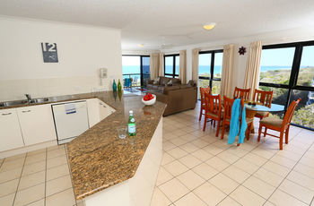 San Marino By The Sea Apartments - C Tourism 25