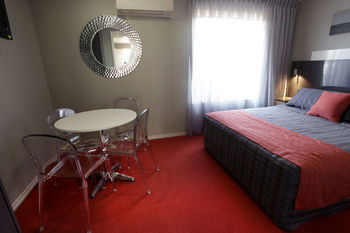 Cattleman's Country Motor Inn & Serviced Apartments - C Tourism 11