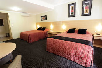 Cattleman's Country Motor Inn & Serviced Apartments - C Tourism 13