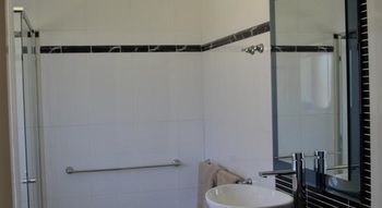 Cattleman's Country Motor Inn & Serviced Apartments - C Tourism 35
