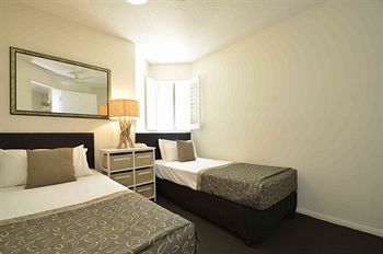 Malibu Mooloolaba - C Tourism 10