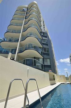 Malibu Mooloolaba - C Tourism 16