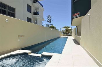 Malibu Mooloolaba - C Tourism 19