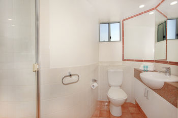 Malibu Mooloolaba - C Tourism 27