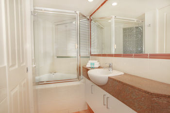 Malibu Mooloolaba - C Tourism 36