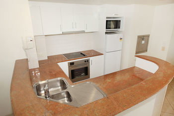 Malibu Mooloolaba - C Tourism 38