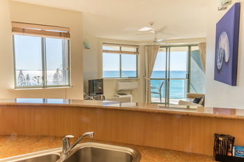 Malibu Mooloolaba - C Tourism 40