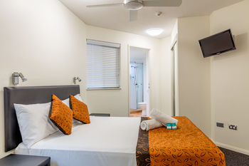 Malibu Mooloolaba - C Tourism 42