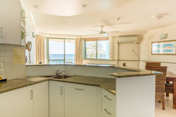 Malibu Mooloolaba - C Tourism 44
