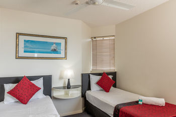 Malibu Mooloolaba - C Tourism 48