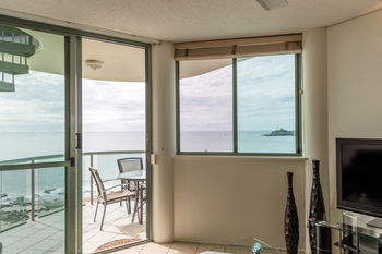 Malibu Mooloolaba - C Tourism 53