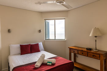 Malibu Mooloolaba - C Tourism 55