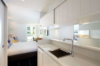Adina Apartment Hotel Bondi Beach - C Tourism 24