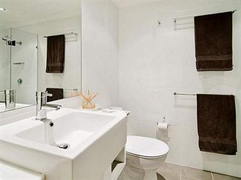 Wyndel Apartments - Encore - C Tourism 7