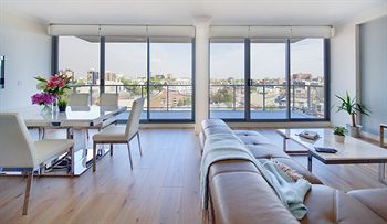 Zara Tower - Luxury Suites And Apartments - C Tourism 9