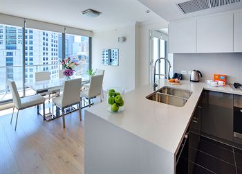 Zara Tower - Luxury Suites And Apartments - C Tourism 22