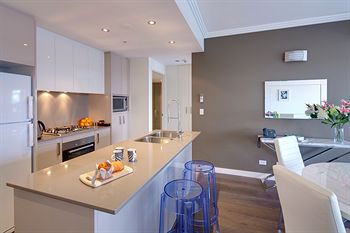 Zara Tower - Luxury Suites And Apartments - C Tourism 24