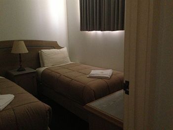 Nunawading Motor Inn - C Tourism 8