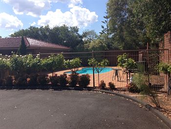 Nunawading Motor Inn - C Tourism 13