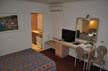 Nunawading Motor Inn - C Tourism 15