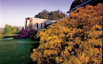 CountryPlace - C Tourism 0