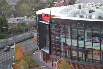 Australian Home Away @ Doncaster Elgar - C Tourism 1