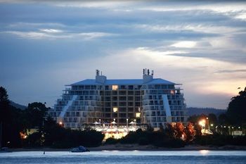 Ettalong Beach Apartments - C Tourism 13