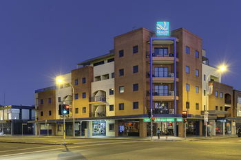 Quality Suites Boulevard On Beaumont - C Tourism 6