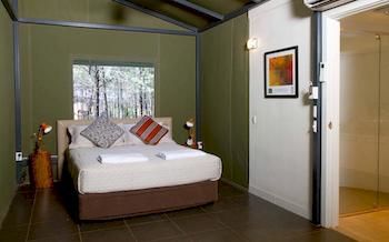 Zoofari Lodge, Taronga Western Plains Zoo - C Tourism 3