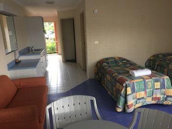 Ulladulla Harbour Motel - C Tourism 24