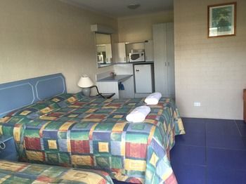 Ulladulla Harbour Motel - C Tourism 38