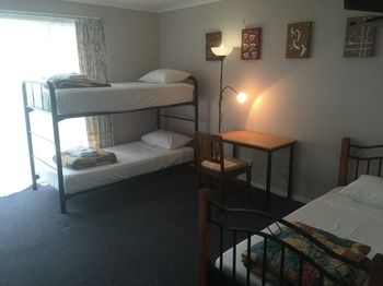 Ulladulla Harbour Motel - C Tourism 48