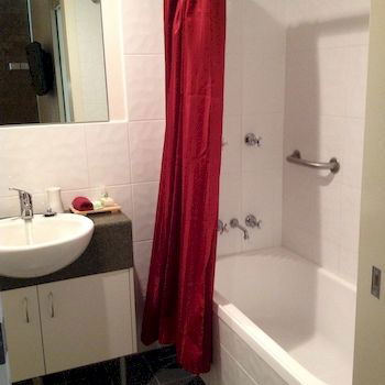 Ashton Townhouse Motel And Suites - C Tourism 12