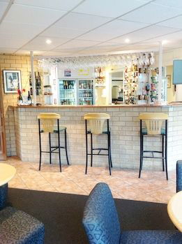 Ashton Townhouse Motel And Suites - C Tourism 20