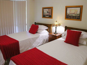 Apple Tree Cottage & Studio - C Tourism 8