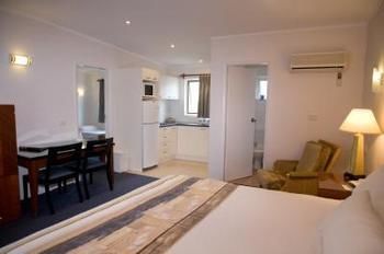 Clan Lakeside Lodge Terrigal - C Tourism 4