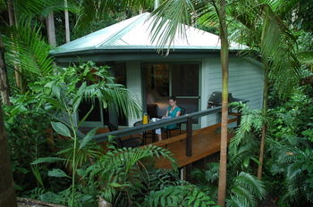 Montville Grove Romantic Cottages - C Tourism 1