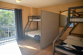Boardrider Hostel/Backpacker & Budget Motel - C Tourism 13