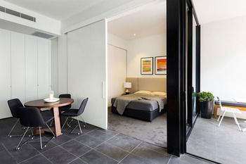 Apartment Hotel East Central - C Tourism 44