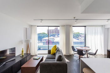 Apartment Hotel East Central - C Tourism 45